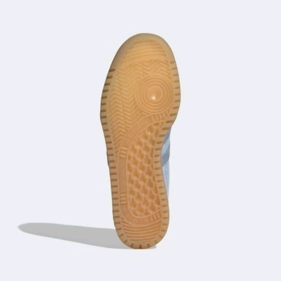 Adidas Womens Light Blue Sneakers Size 7.5 Or 6 - Picture 4 of 9